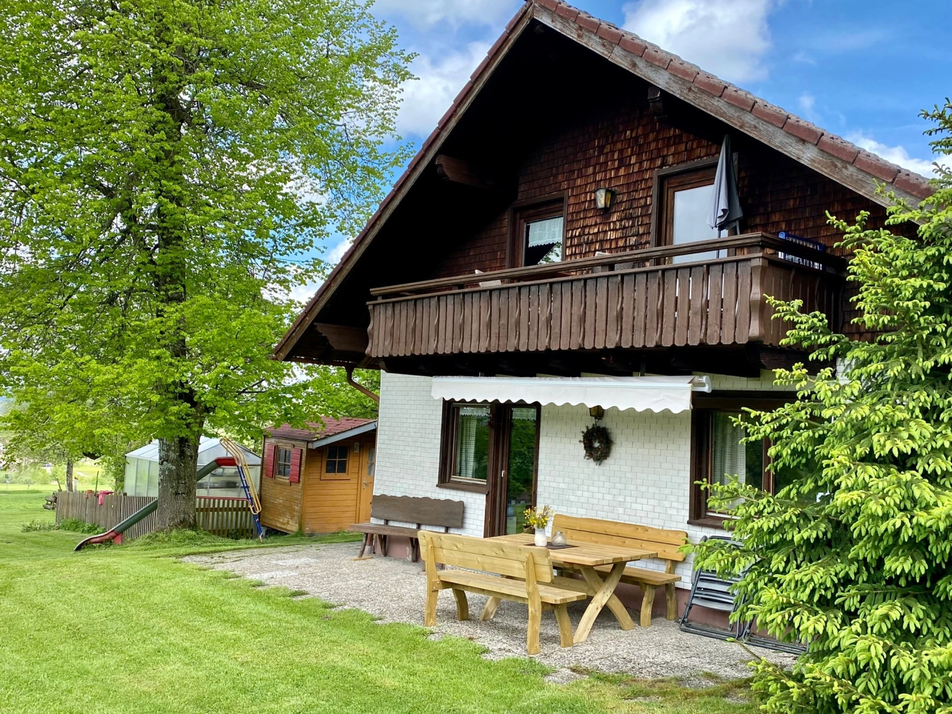 Ferienhaus mit Garten